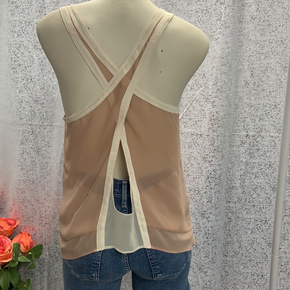 Nude beige sleeveless blouse - Picture 5 of 9